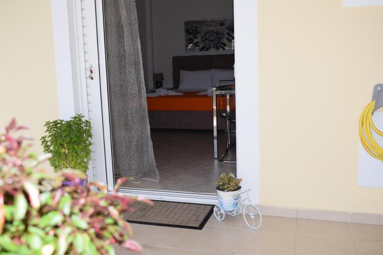 Ferienwohnung Studio Holiday Kalamata Exterior foto